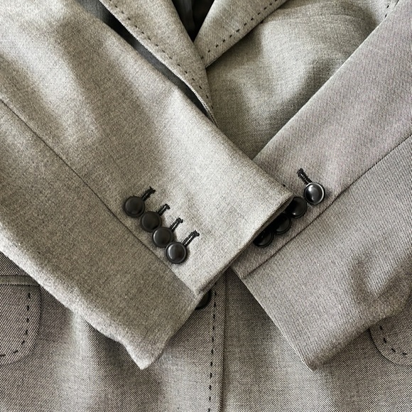 Ann Taylor Loft blazer - Picture 4 of 4